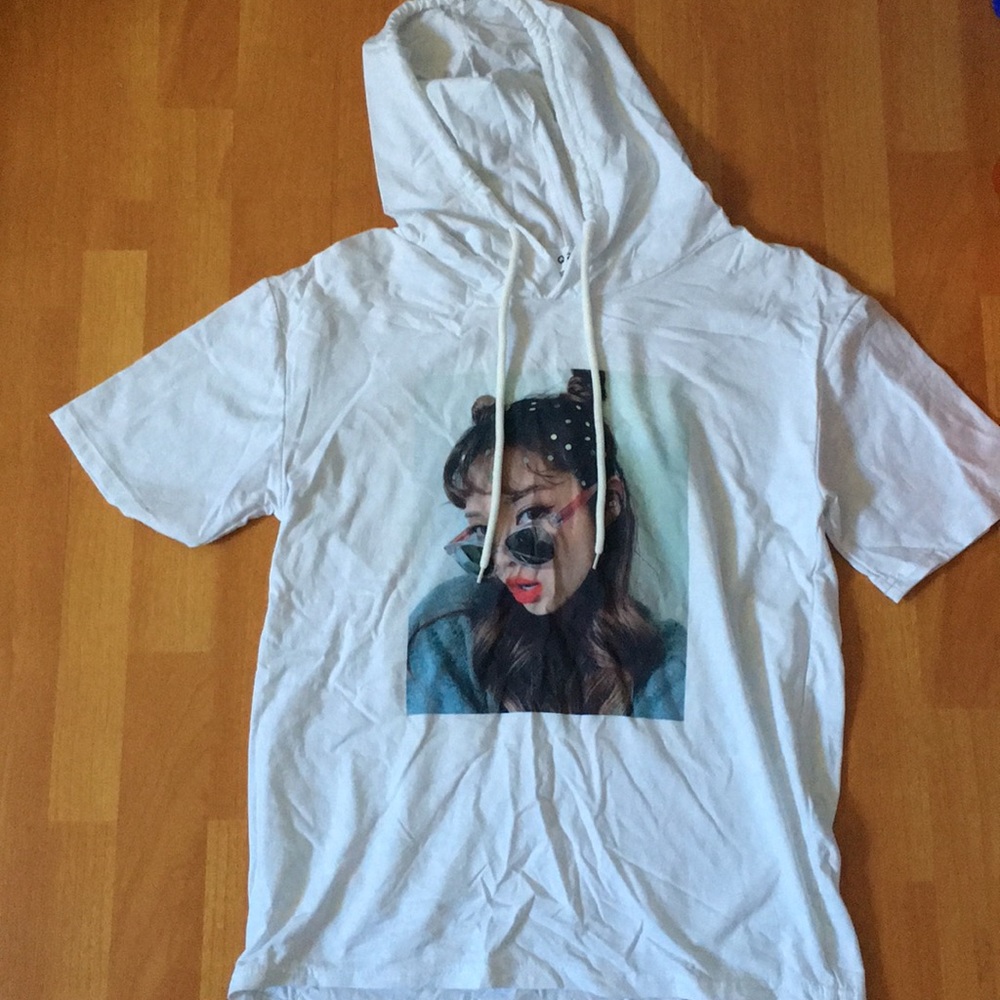 T-shirt Hoodie